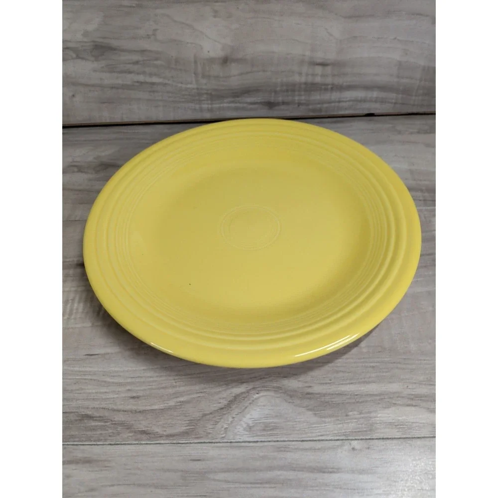 Homer Laughlin Fiestaware 5-pc Place Setting Yellow